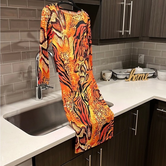 Made by Good time. Very fitted dress. Like new - Picture 2 of 4